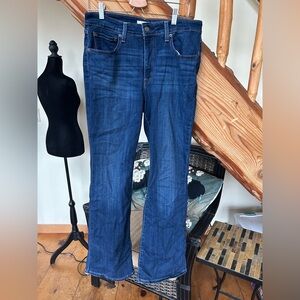 Classic Levi Women's Straight Flare Jeans